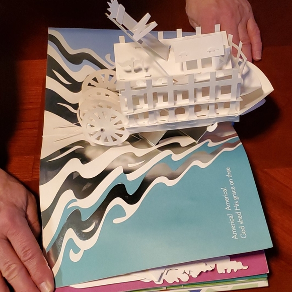 America POP UP Book 10x8 - Picture 9 of 16